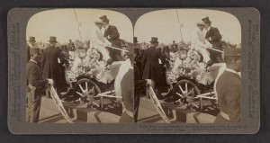 stereo picture of teddy roosevelt in 3d, looking a lot like an oculus rift display.